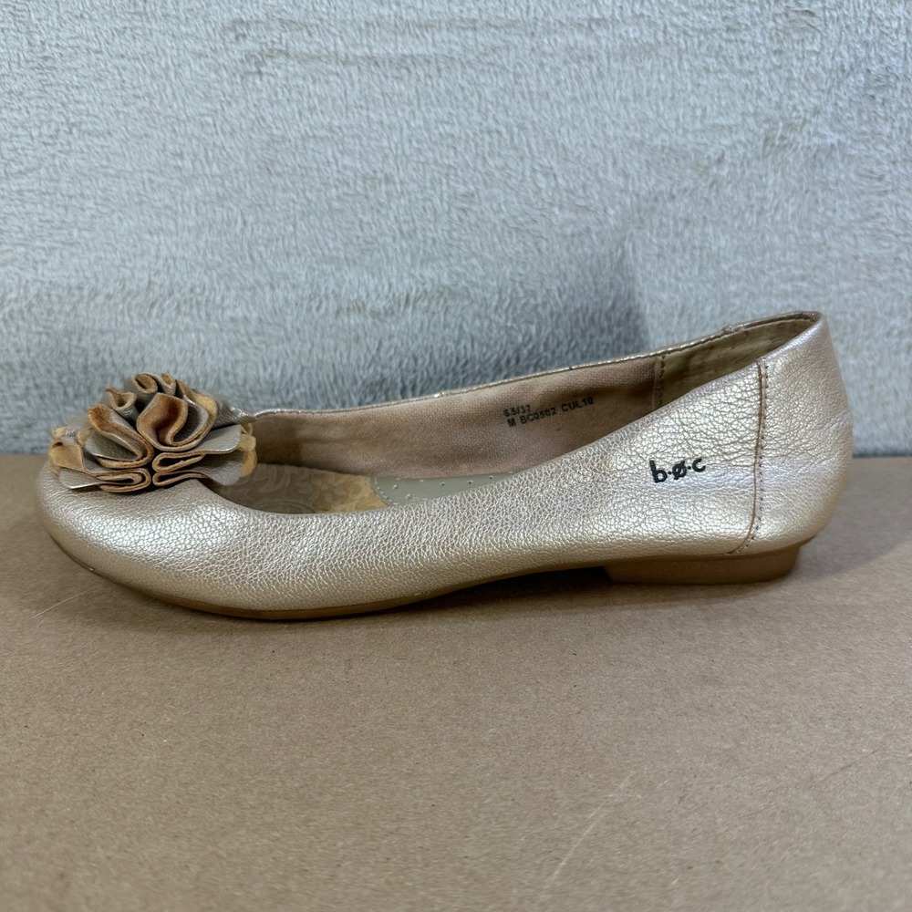 b.o.c Born Concept Metallic Gold Leather Floral Rosette Ballet Flats BC0502 6.5